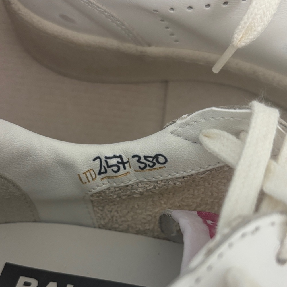 Golden Goose White Sneakers with Pink Star - Picture 5 of 16